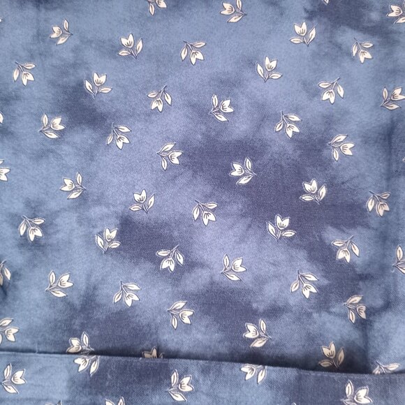 Gap Women's Wrap Top Blouse Cotton Semi Sheer Blue White Floral Cottage Size XS - Picture 3 of 7